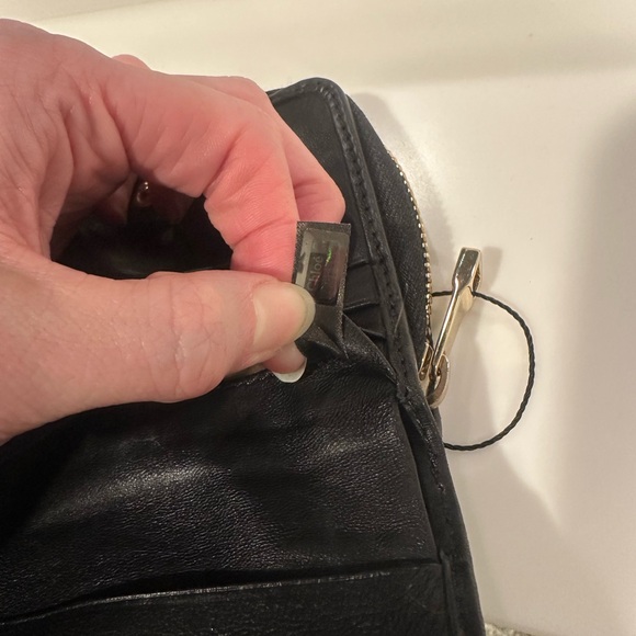 Chloe Two Tone Small Wallet - Picture 7 of 9